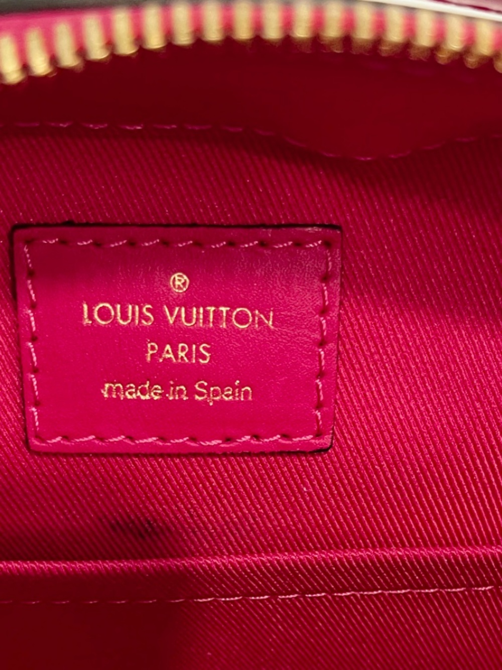 GREAT! LOUIS VUITTON MONOGRAM SAINTONGE Hot Pink FUCHSIA Crossbody Shoulder Bag - Picture 9 of 11